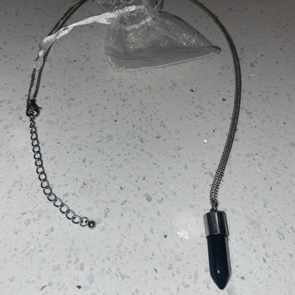 🖤NWOT🖤 BLACK ONYX AND SILVER ADJUSTABLE NECKLACE 🖤